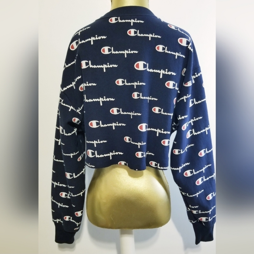 Champion Reverse Weave Logo Crop Sweatshirt Navy Blue Logo Print Retro Style - Picture 5 of 12